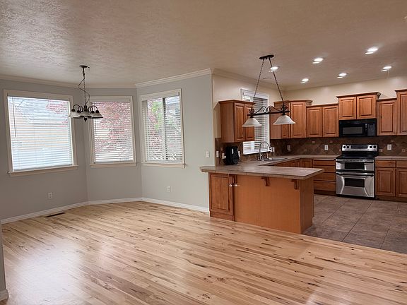 5th image of 13594 S Belmont Park Ave