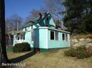 225 Oak St, Great Barrington, MA 01230