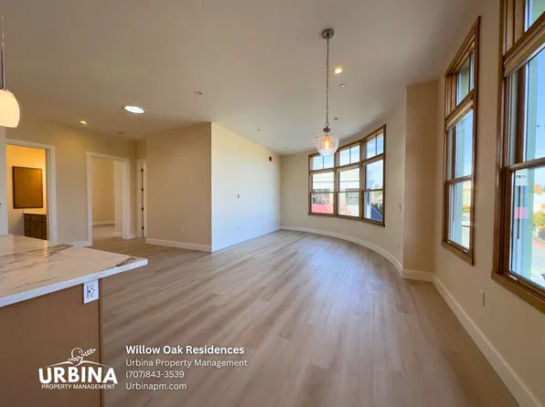 Willow Oak Residences - Downtown Sebastopol Luxury Living