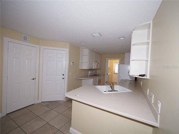 5th image of 1648 Napoli Dr