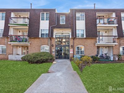 307 Green Hollow Dr, Iselin, NJ, 08830