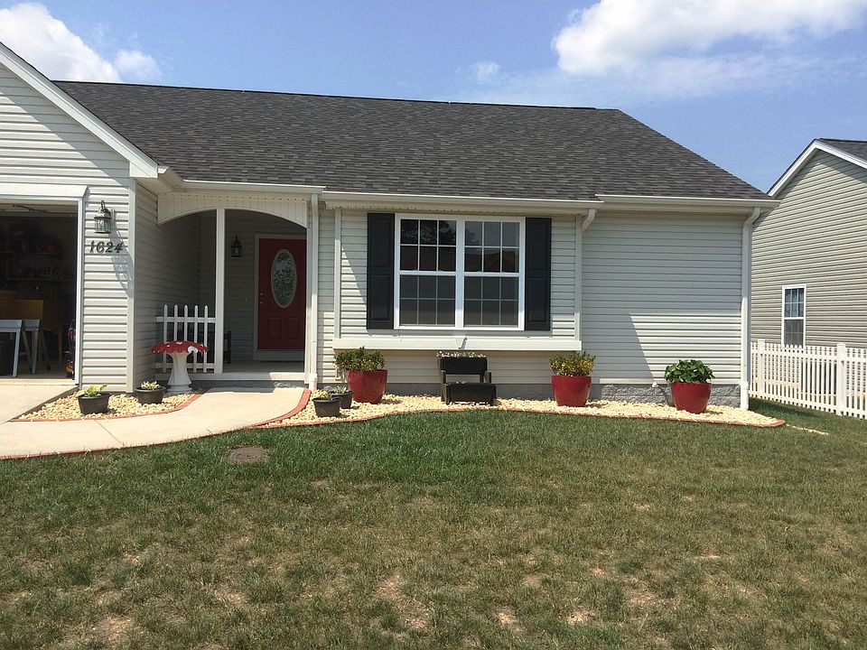 1st image of 1624 Bobby Nichols Dr