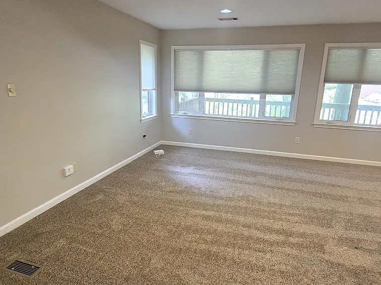 1700 Northwood Rd — Photo 7