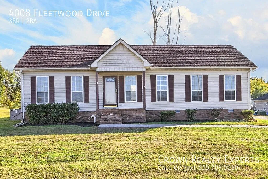 4008 Fleetwood Drive — Photo 2