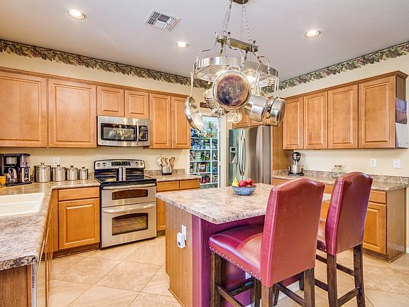 2nd image of 2696 E Elmwood Pl
