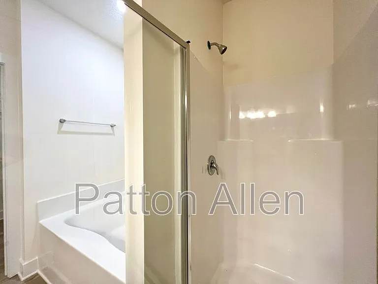 117 N Christie Ct — Photo 16