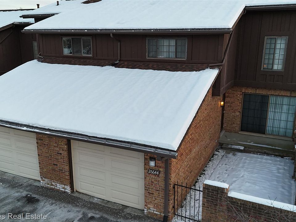 1st image of 26644 Summerdale Dr