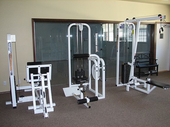 24 hr gym