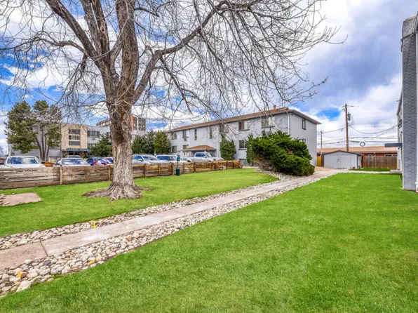 Continental Court Apartments