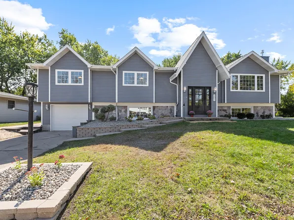 601 Alice St, Crown Point, IN 46307