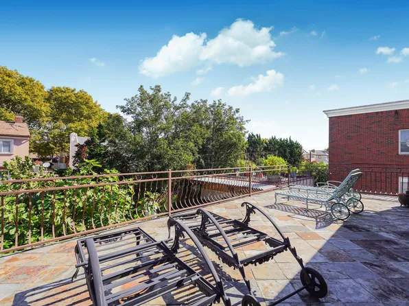 2233 East 72nd Street image 23 of 38