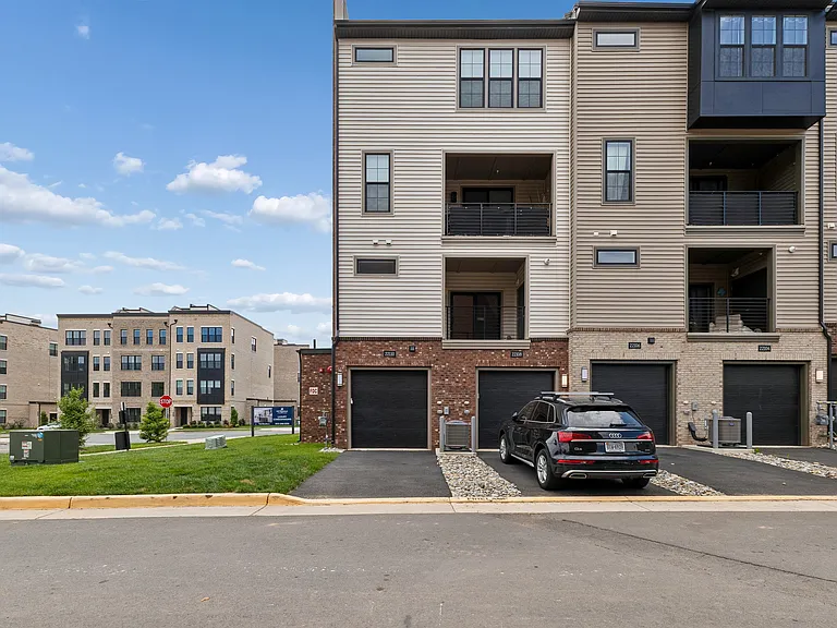 22110 Midmoore Dr #4215 — Photo 25