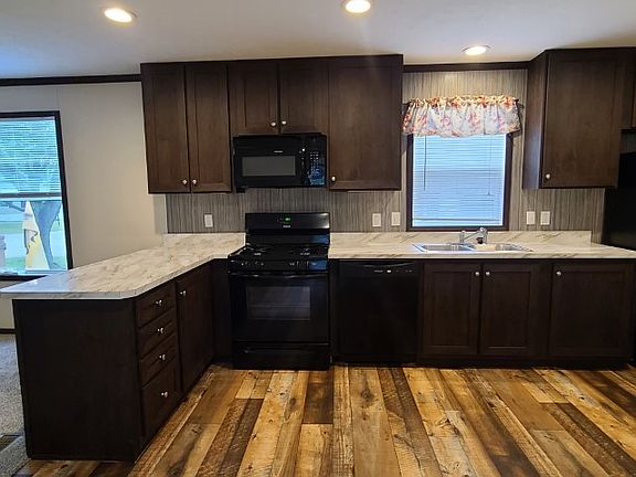 3rd image of 401 Hillcrest St #45