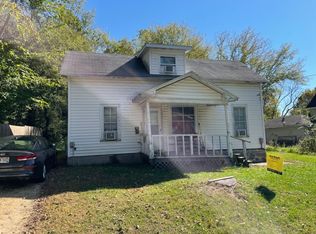 1606 10th St E, Menomonie, WI 54751