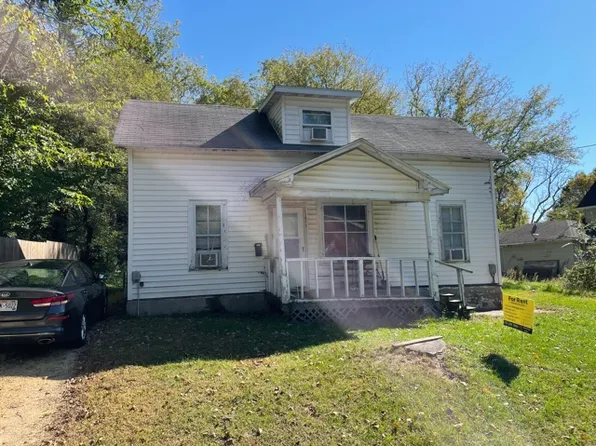 1606 10th St E, Menomonie, WI 54751