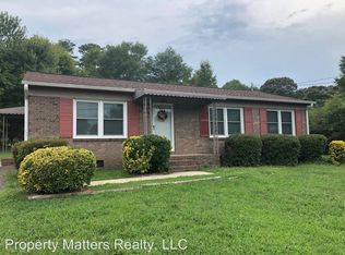 305 Briarwood Dr, Dallas, NC 28034