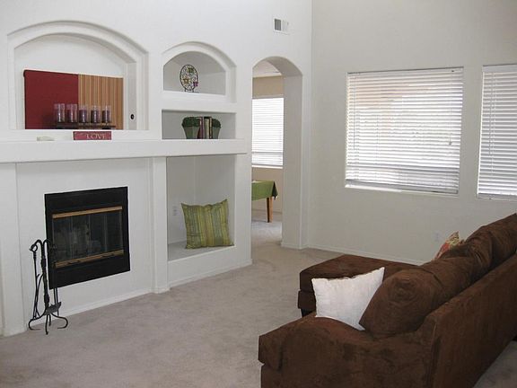 2nd image of 6515 Los Pueblos Pl NW