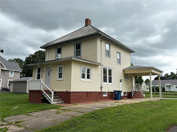 2nd image of 715 S 4th St