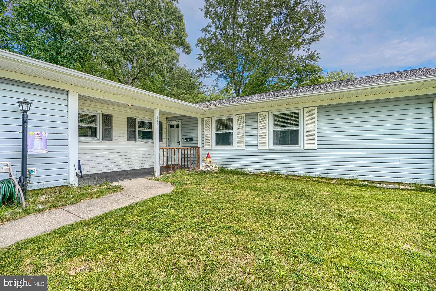 3 bed, 2.0 bath, 1728 sqft, $2,700 — Photo 3