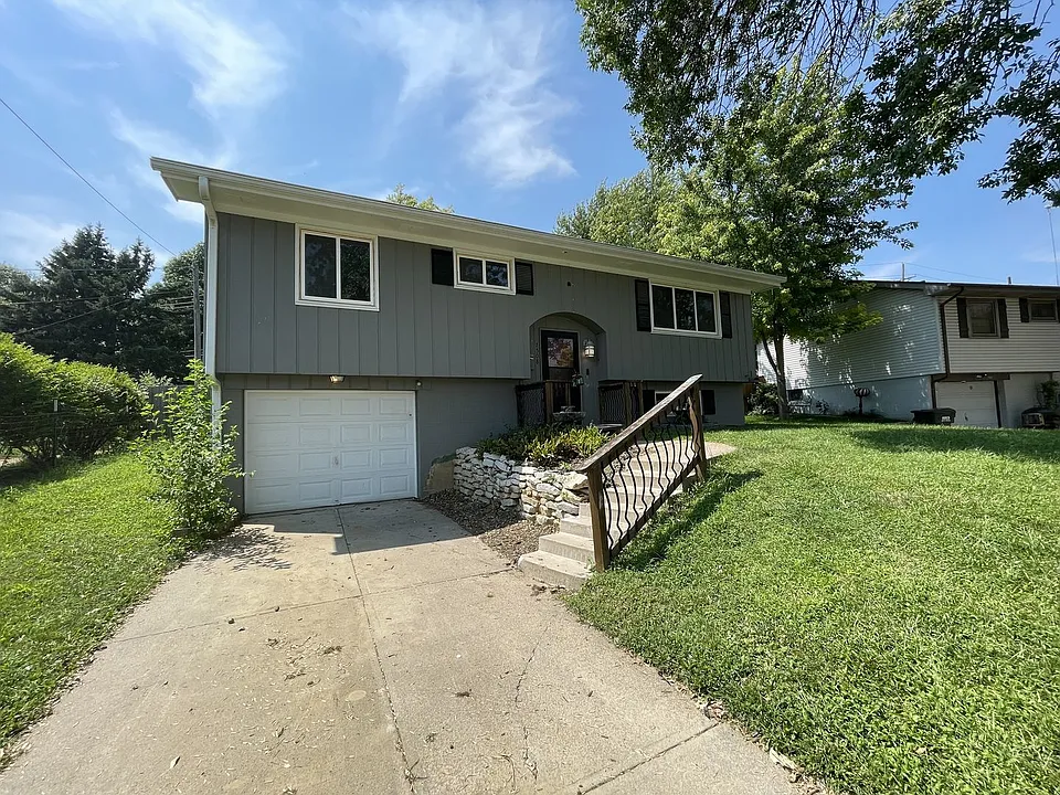 7508 Elm Dr