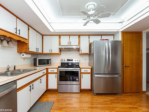 3rd image of 15721 Lake Hills Ct Unit 1S