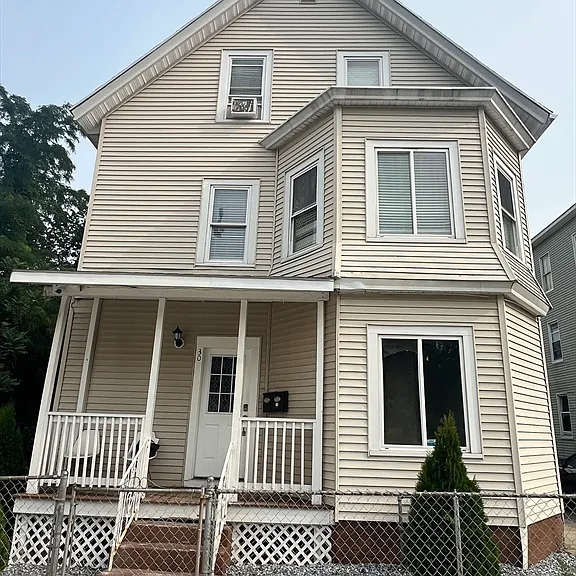 30 Lewis St #1 — Photo 1