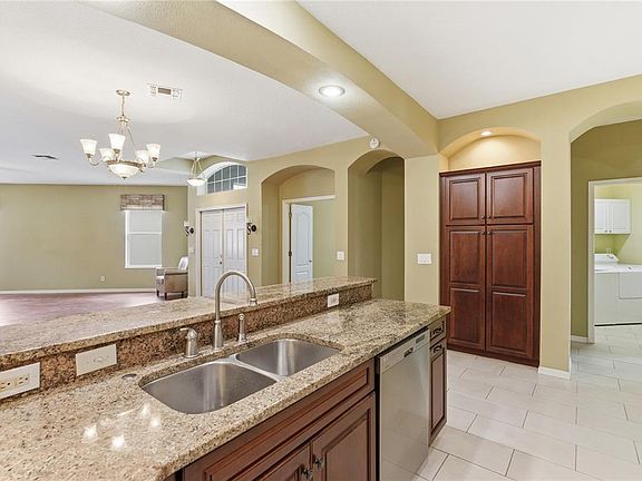 5th image of 30442 Lettingwell Cir