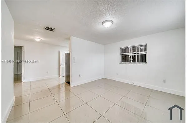 Building Photo - 1202 NW 102nd St #1202