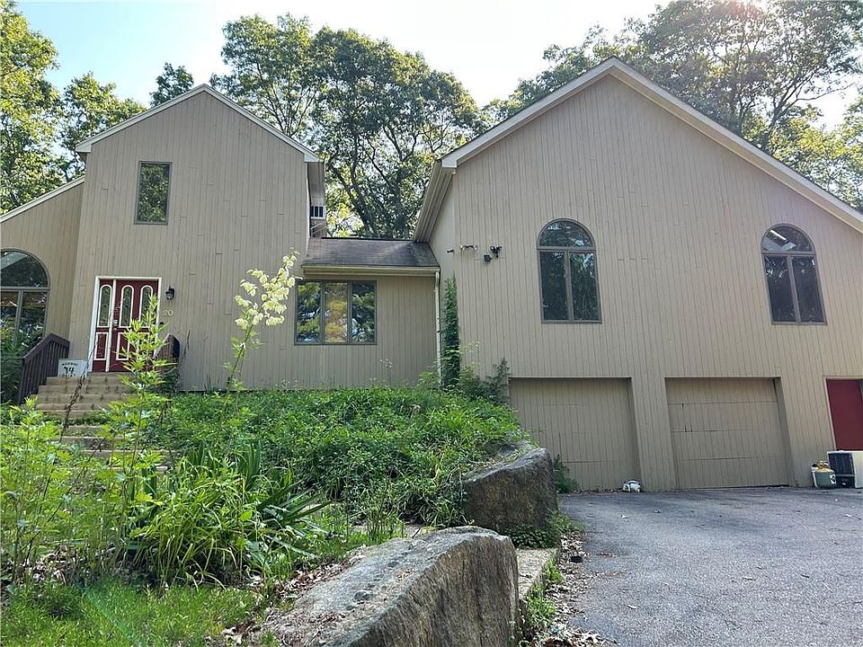 1st image of 20 Fry Pond Rd