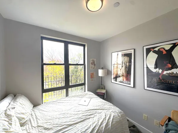 365 Tompkins Avenue image 5 of 14