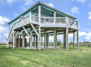 1391 Keith Ave, Gilchrist, TX 77617