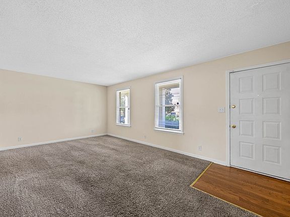 3rd image of 3319 Carrie Dr