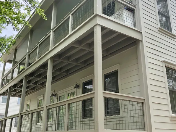 27 Cooper St, Charleston, SC 29403