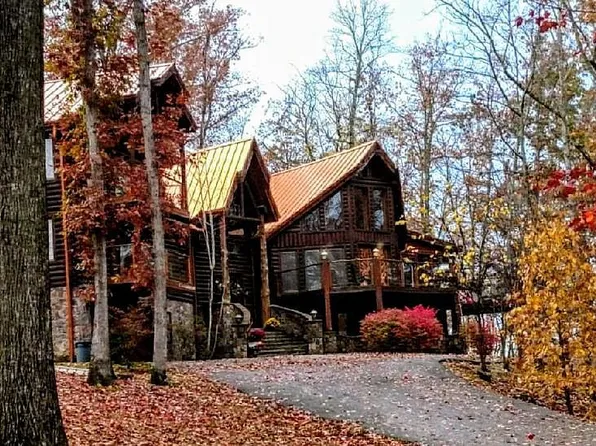 180 Diamond Dr, Stanton, KY 40380