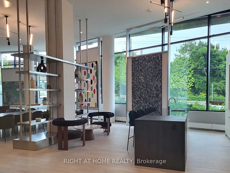 160 Kingsway Cres #418 — Photo 14