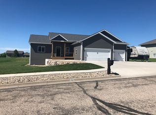 2114 Vista Loop, Pierre, SD 57501