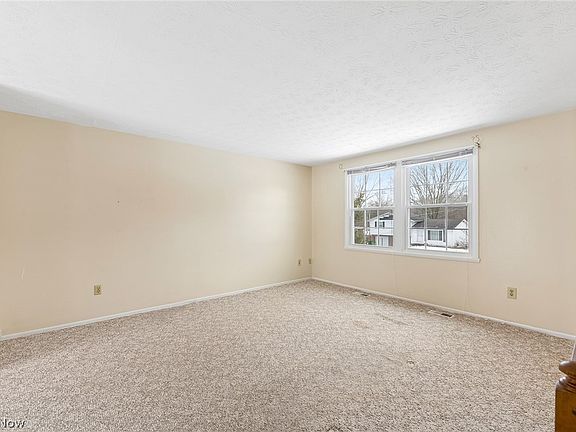 5th image of 4704 Red Willow Rd