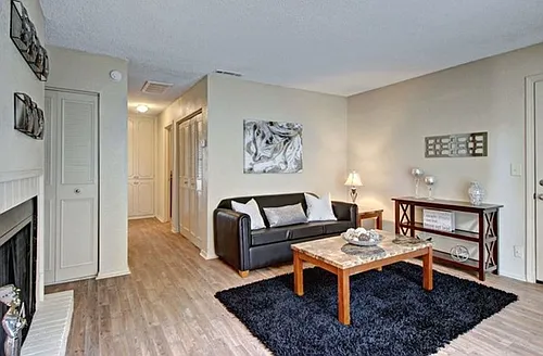 Autumn Woods Apartments Photo 1