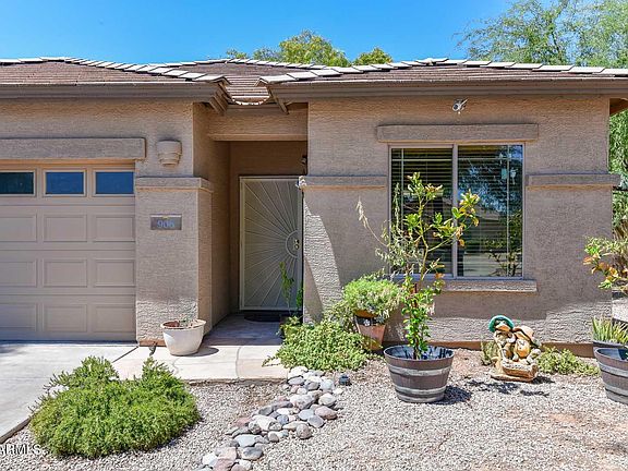 3rd image of 906 S 115TH Drive
