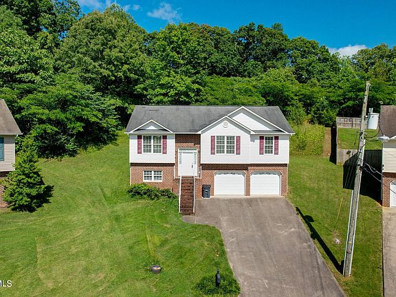 2nd image of 1044 Carrington Ct