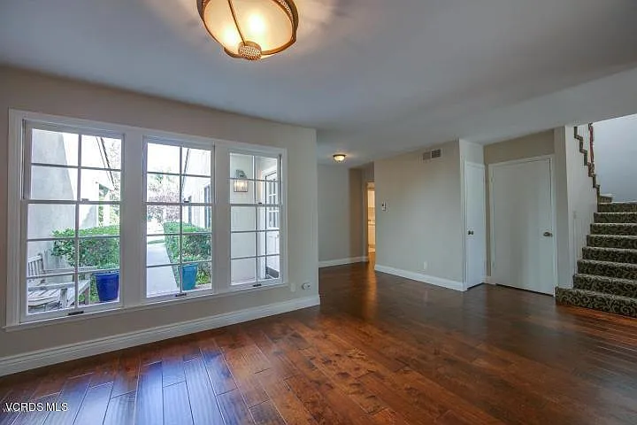 3 bed, 2752 sqft, $6,400 — Photo 3
