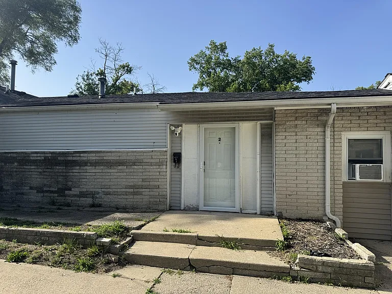 677 Dorset Ave — Photo 7
