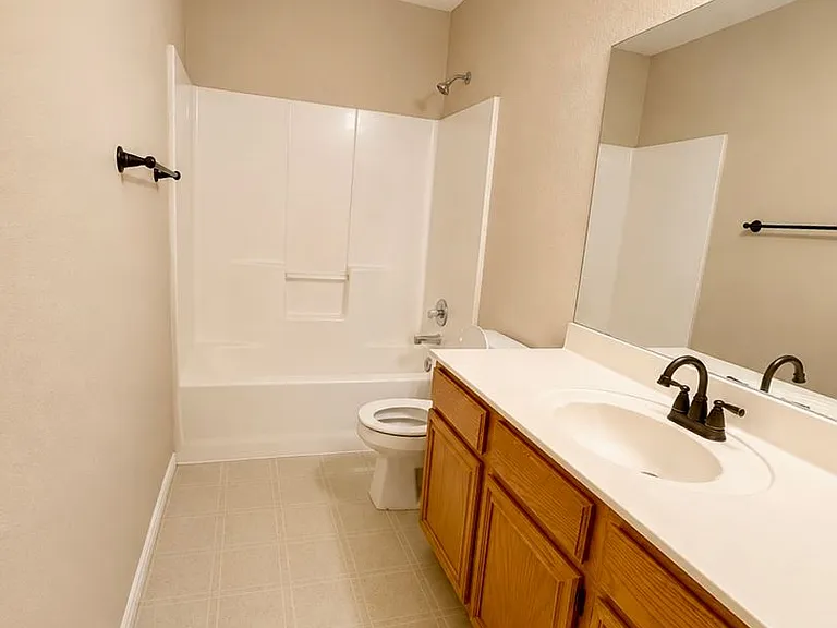 4602 Greyhound Dr — Photo 11