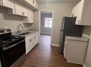 208 Lakeshore Dr APT 10, Lexington, KY 40502