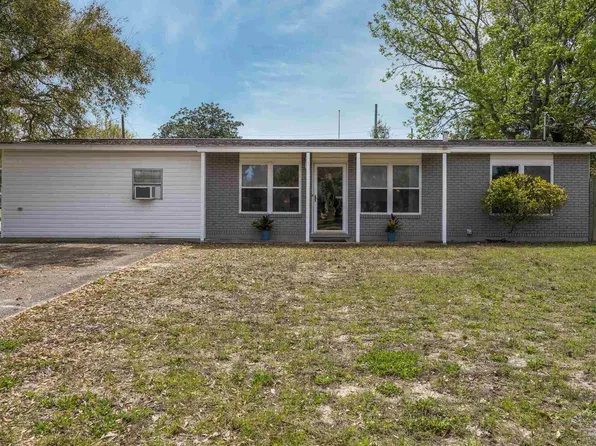 3253 Princeton Dr, Gulf Breeze, FL 32563