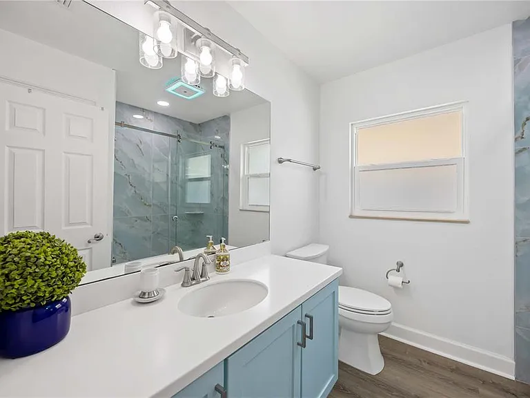1865 Orchid St — Photo 24