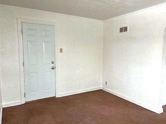 2nd image of 1912 Oregon Ave APT 1W