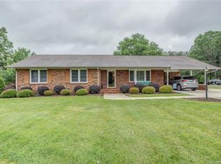 1103 Kelly Rd, Mount Holly, NC 28120