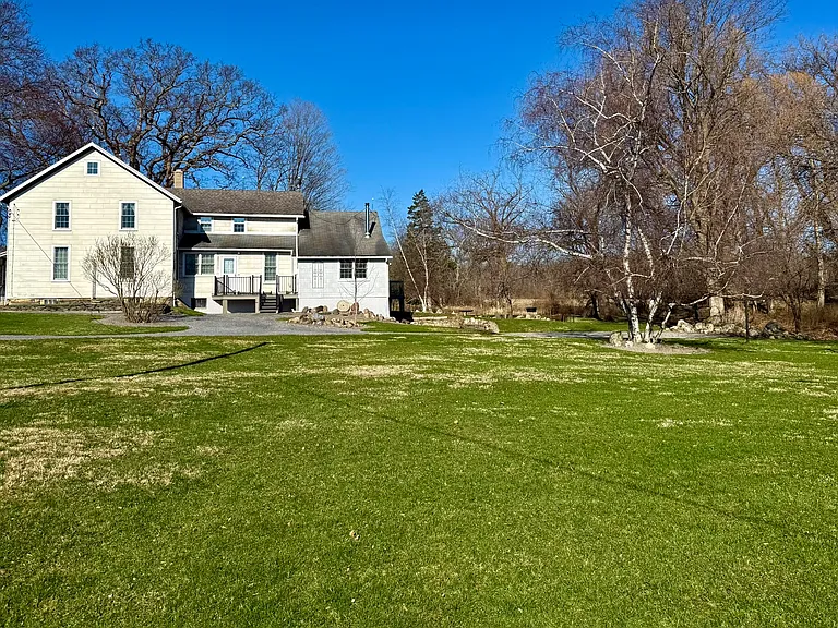 1213 Glenwood Heights Rd — Photo 7