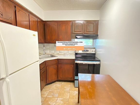4th image of 6102 171st St Floor 3